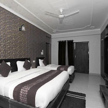 Oyo 11877 Royal Residency Hotel New Tehri Kültér fotó