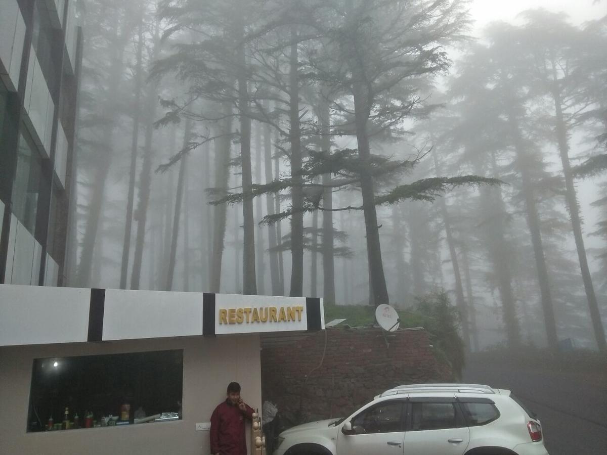 Oyo 11877 Royal Residency Hotel New Tehri Szoba fotó